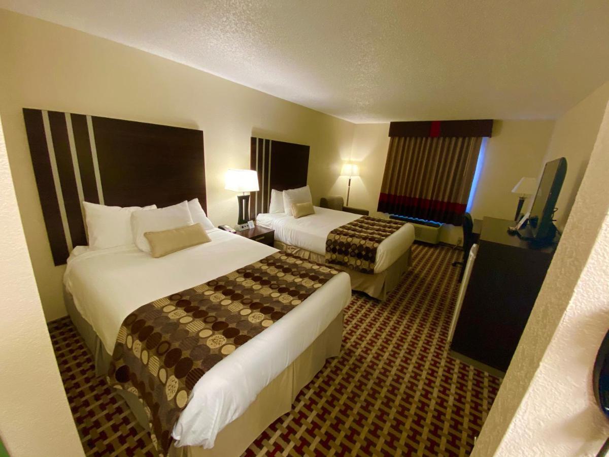 Baymont By Wyndham Smyrna Hotel Exterior photo